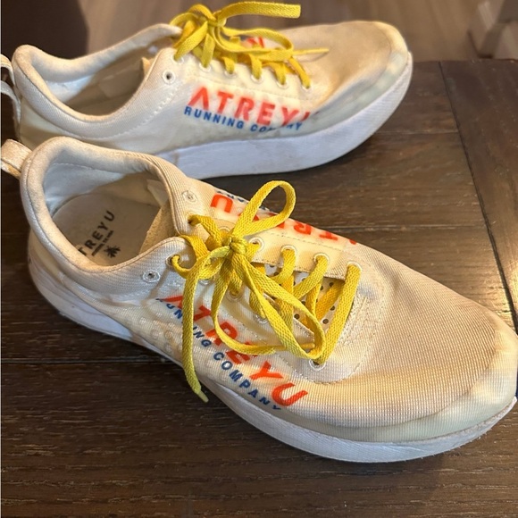 Atreyu - Picture 2 of 8